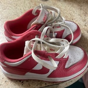 Pink and white Nike dunks